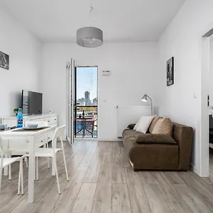 Apartament Apartament Ks Wola Prymasa 407 Polska